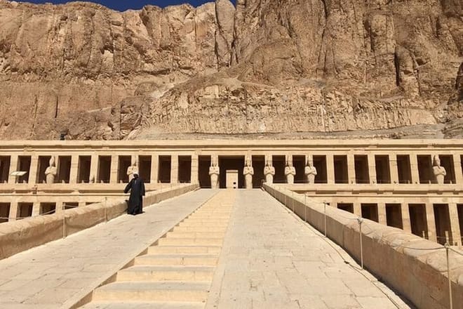 Luxor Valley of the Queens Hatshepsut Karnak Temples - Hurghada
