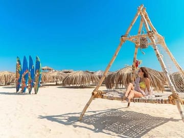 Snorkeling Day Trip to Hula Hula Beach Island from Hurghada