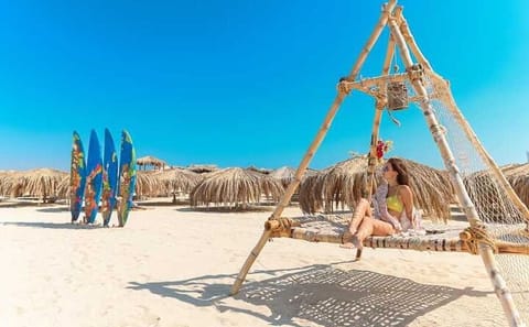 Snorkeling Day Trip to Hula Hula Beach Island from Hurghada