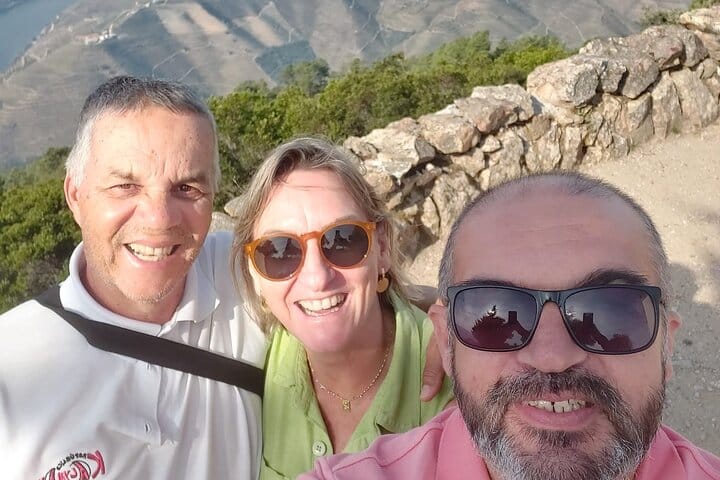 DOURO VALLEY & AMARANTE: Scenic or Wine Experience Private Tour