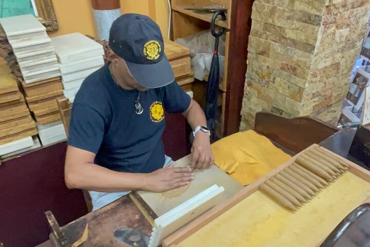 watch the whole process of the cuban cigars
