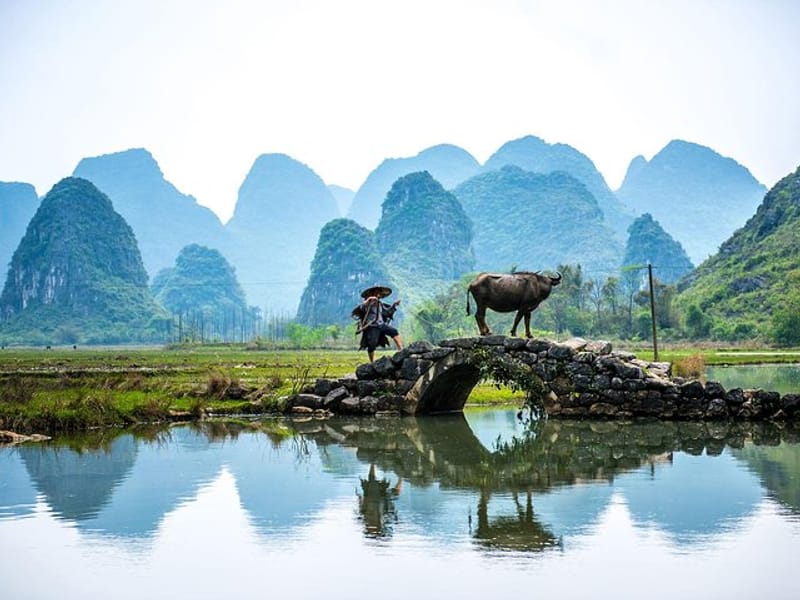 Xingping Xianggong Hill and Yangshuo Countryside Classic Day Tour