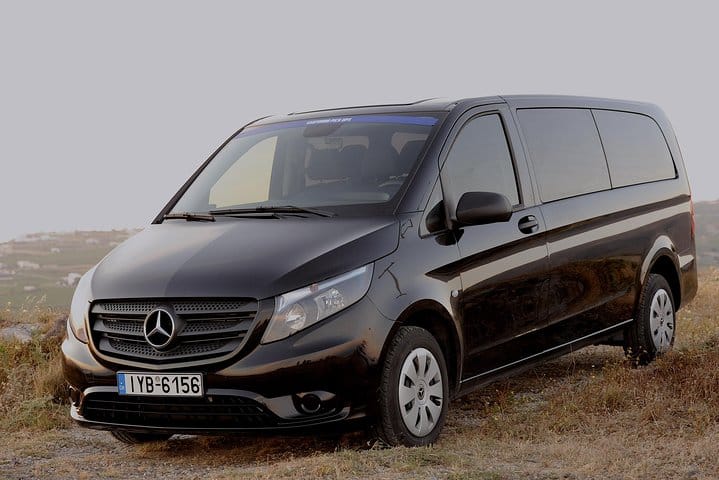 Santorini 5 Hour Custom Private Sightseeing Tour