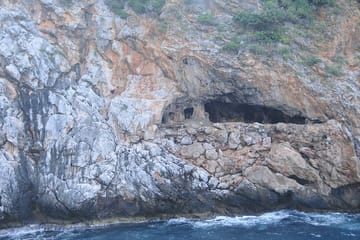 Alanya Boat Tour with Lunch and Drinks Along the Coast