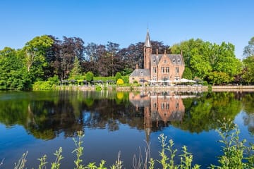 Bruges: Audio Guided Walking Tour (1h45 – 22 audio comments)