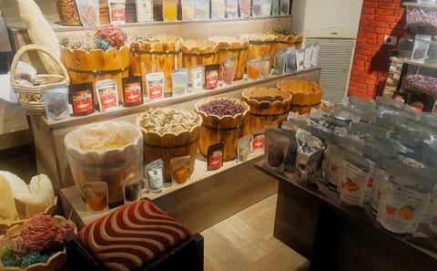 Hurghada City Exploration and Shopping Tour with Lunch