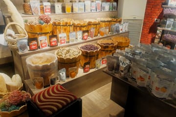 Hurghada City Exploration and Shopping Tour with Lunch
