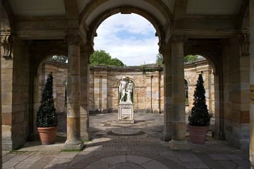 Private Day Trip to Hever Castle from London