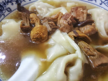 Evening Foodie Experience by Tuk-tuk in Chengdu