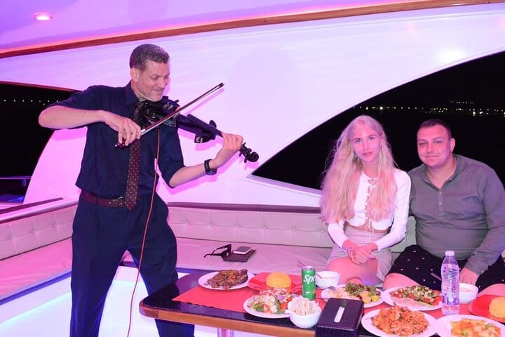 Evening Yacht Dinner & Live Music Cruise in Sharm El Sheikh