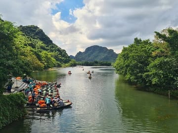 Bich Dong Trang An Private Day Tour Visit Local Family & Boating