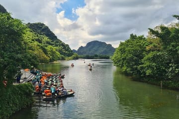 Bich Dong Trang An Private Day Tour Visit Local Family & Boating