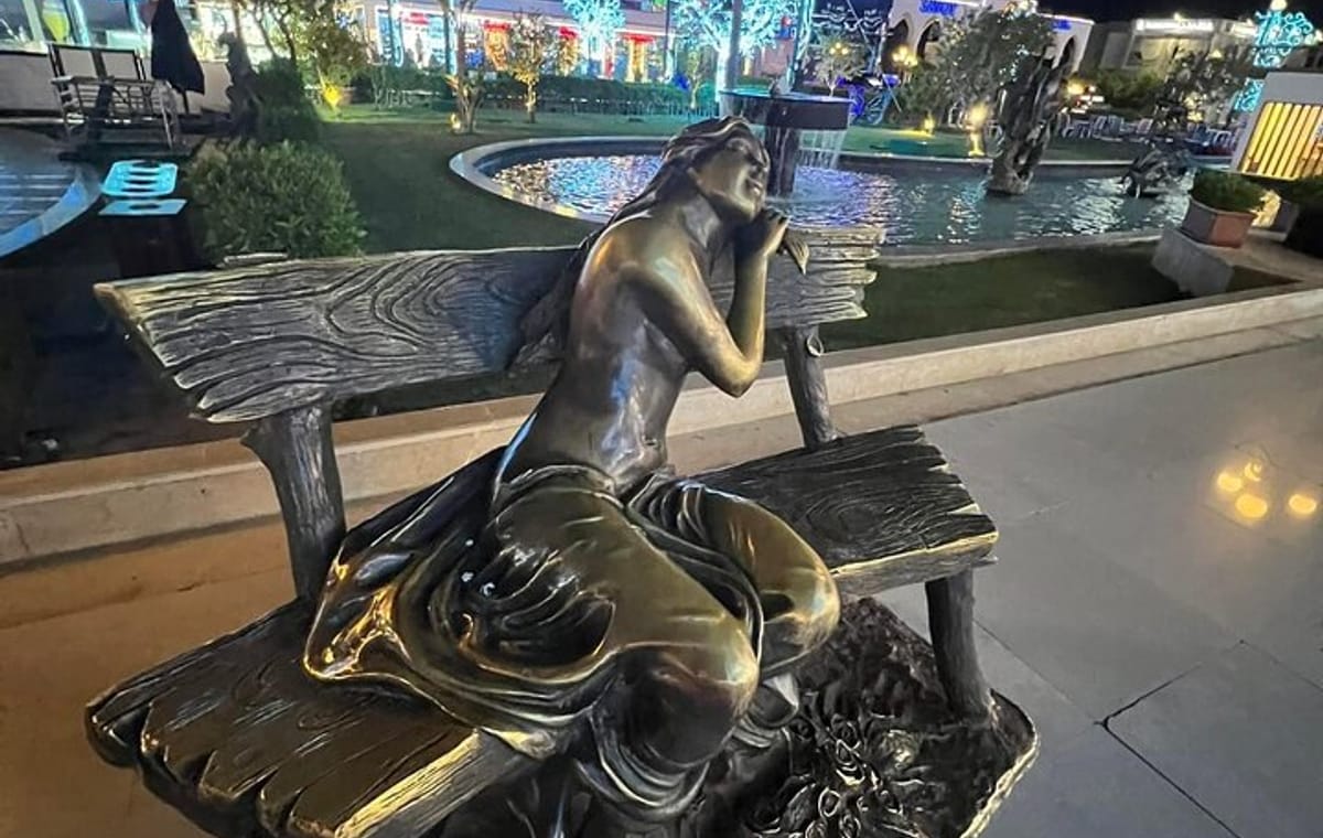 Sharm Discovery Tour: Local Driver to Market, Naama Bay & Soho