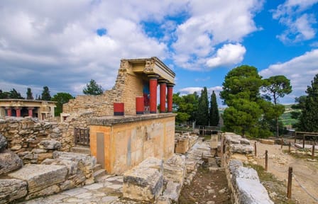 Crete Island Escape: Explore & Experience, French-speaking guide