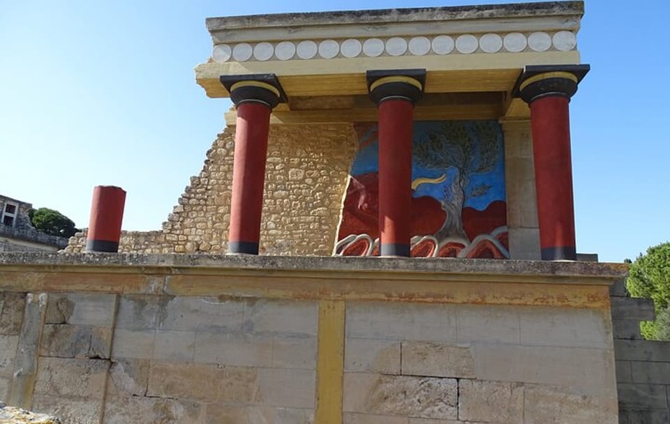 Skip the Line-Archaeol Museum/Knossos Palace-Private Guided Tour