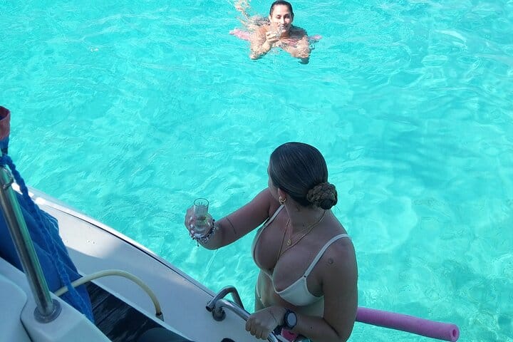 Private Luxury Sailing from Casa de Campo to Catalina Island 10
