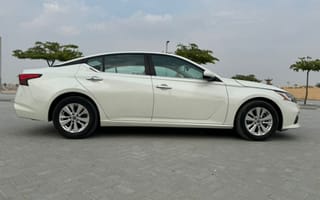 Private Transfer from Dubai airport (DXB) to Abu Dhabi Yas Island in Car