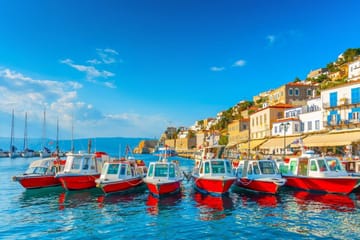 Dreaming of Classical Greece, Spanish-speaking guide