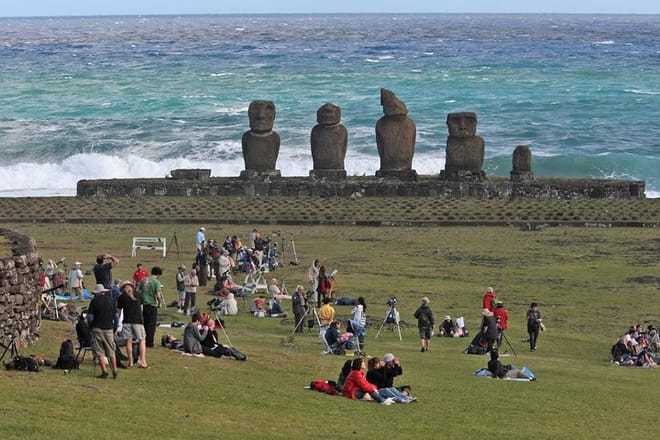 Discover the mystical Easter Island and its famous gigantic stone statues 10