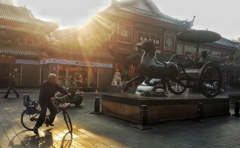Chengdu Panda City Culutre Leshan Buddha and Food Tour 3 days