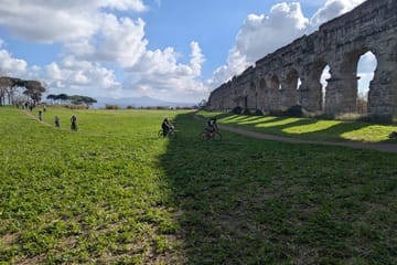 Bike Tour of Appia Antica and Aqueduct Park in Rome