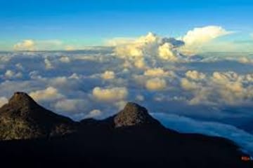 Day Trek to Adam's Peak from Kandy, Sri Lanka