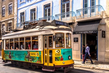 Private 13-Day Van Tour of Spain and Portugal from Madrid