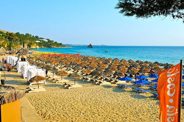 Makris Gialos Beach