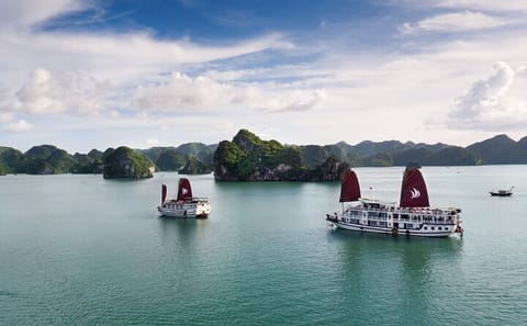 Hanoi Sapa Halong Bay Package Tour 5 Days 4 Nights