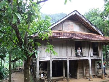 Mai Chau 2 Days 1 Night Classic Tour ( Biking - Thai Traditional Dance )