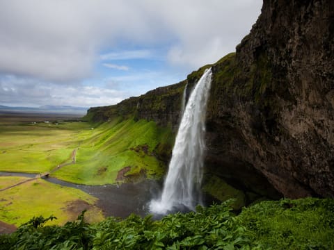 South Coast Waterfalls & Black Beach Horse Riding, photo 4