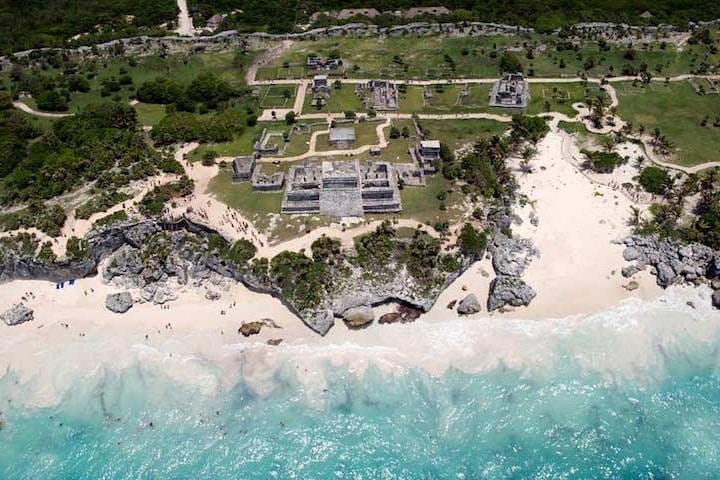 The Mayan ruins of Tulum looking out to the Caribbean