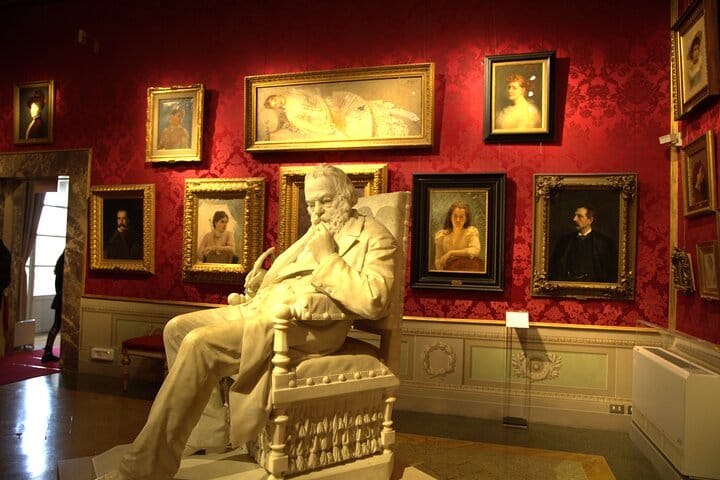 Florence: Palazzo Pitti Priority Entry Experience with Audio Guide