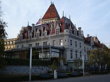 Timeless Lausanne: Castle, Cathedral & Historic Old Town