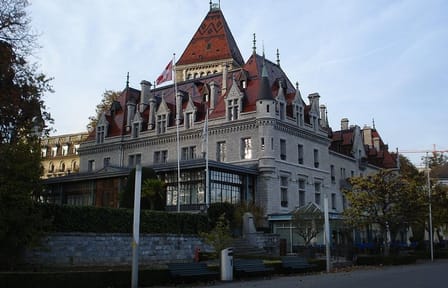 Guided Walking Tour of Lausanne's Castle and Cathedral