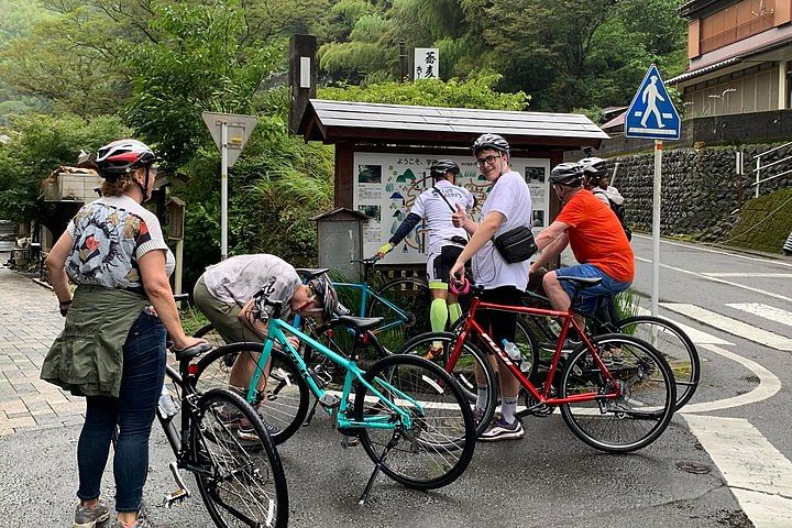 Guided Hybrid Bike Tour in Shizuoka City (Note: not e-bikes)