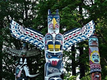 Totems poles