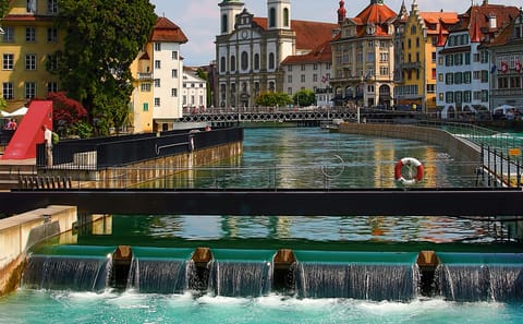 Private Guided Walking Tour of Lucerne's Highlights