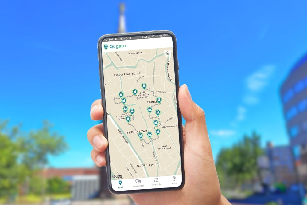 Phone showing the Qugato app with the map of the road of the City Detective Eindhoven scavenger hunt.