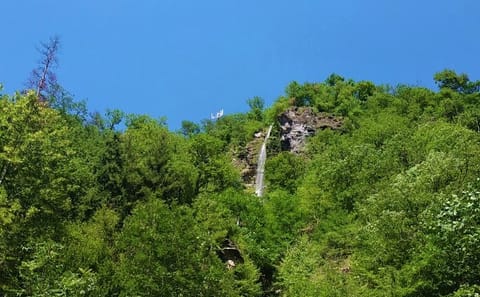 Jeep Tour to Tabatskuri Lake from Tbilisi with Scenic Stops