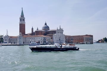 Lagoon Boat Tour of Murano, Burano, and Torcello in Venice