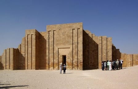 Private Tour of Pyramids of Giza and Saqqara in Cairo