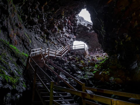 Silver Circle & Viðgelmir Lava Cave