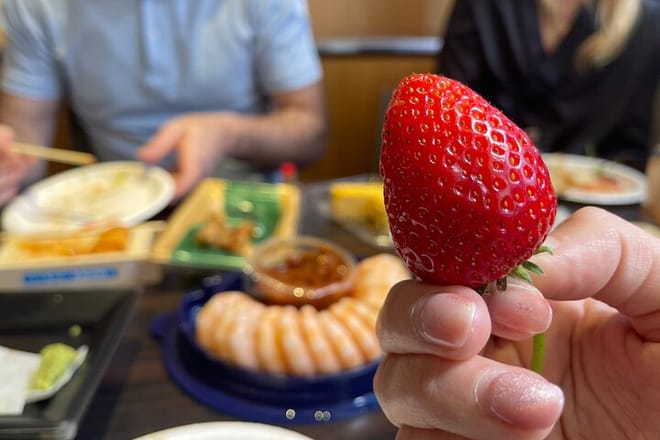 Classic Tsukiji Food Tour photo 5