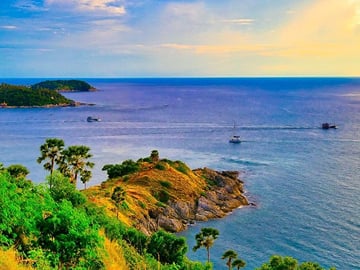 See several magnificent Viewpoints in Phuket