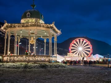 Private Winter Walking Tour of Bergen's Holiday Traditions