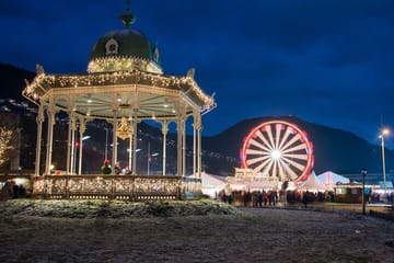 Private Winter Walking Tour of Bergen's Holiday Traditions
