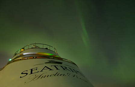 Northern Lights Yacht Cruise Experience in Reykjavík