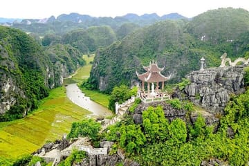 1 Day Luxury Tour to Ninh Binh: Bai Dinh Trang An Mua Cave