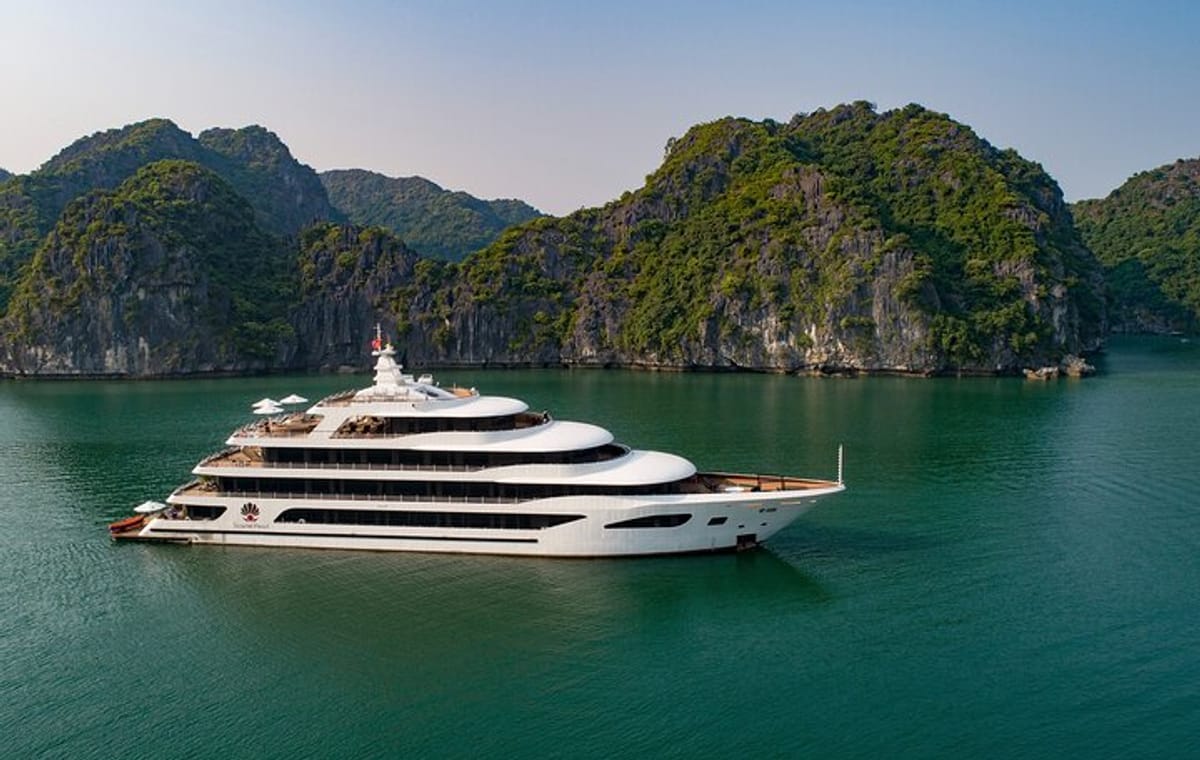 Scarlet Pearl Cruise – The Best Luxury Cruise in Halong Bay 2d1n